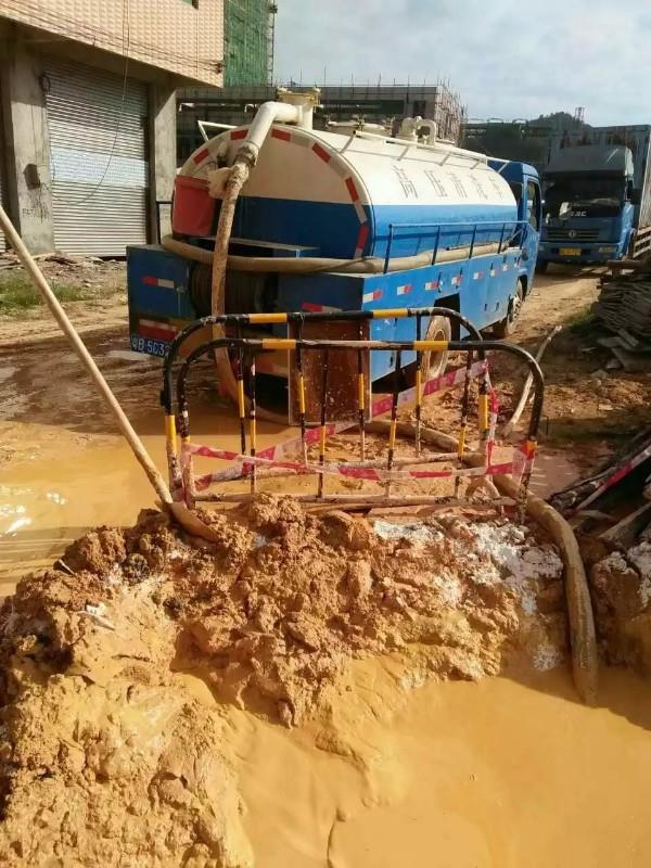 双湖工地淤泥清淤