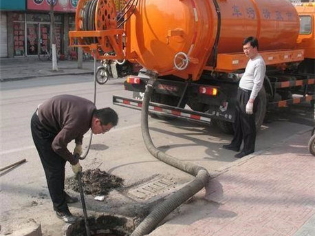 双湖清掏化粪池，健康生活从这里开始